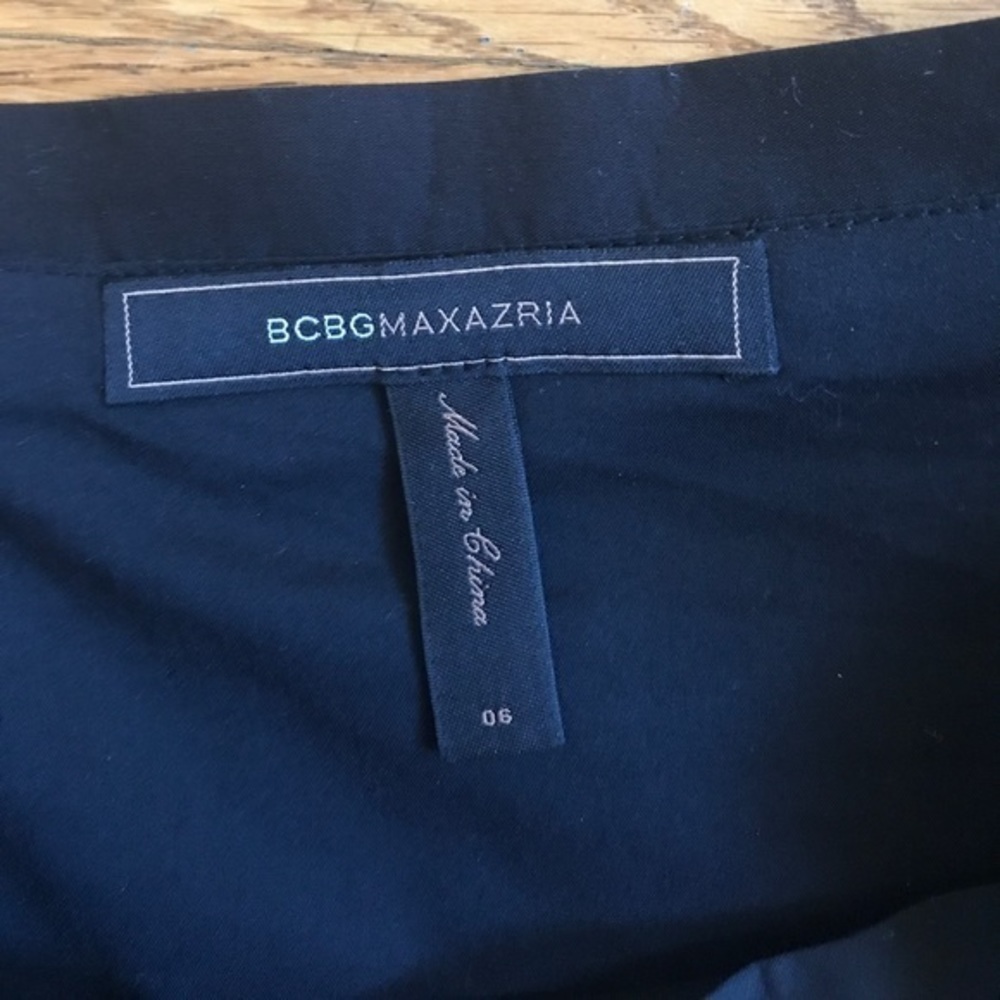 BCBGmaxazria black Pleated side‎ zip skirt size 6 - Picture 2 of 6